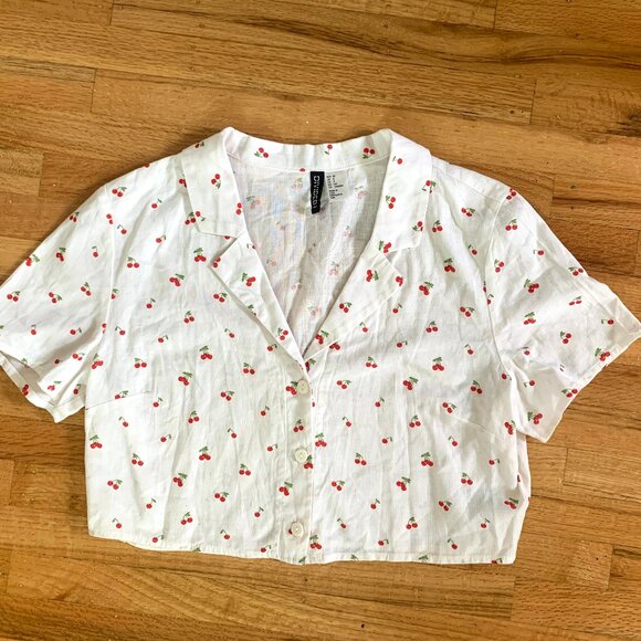 Linen Cherry Button Down - H&M Divided - size S - Picture 1 of 5